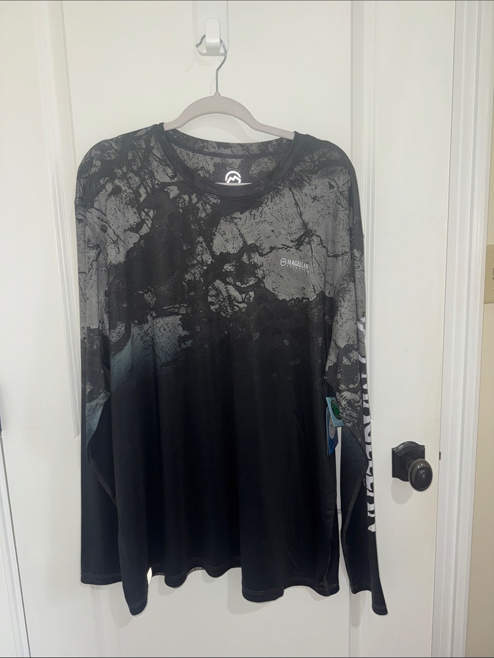 Magellan Outdoors Black and Gray Long-Sleeve Performance Tee